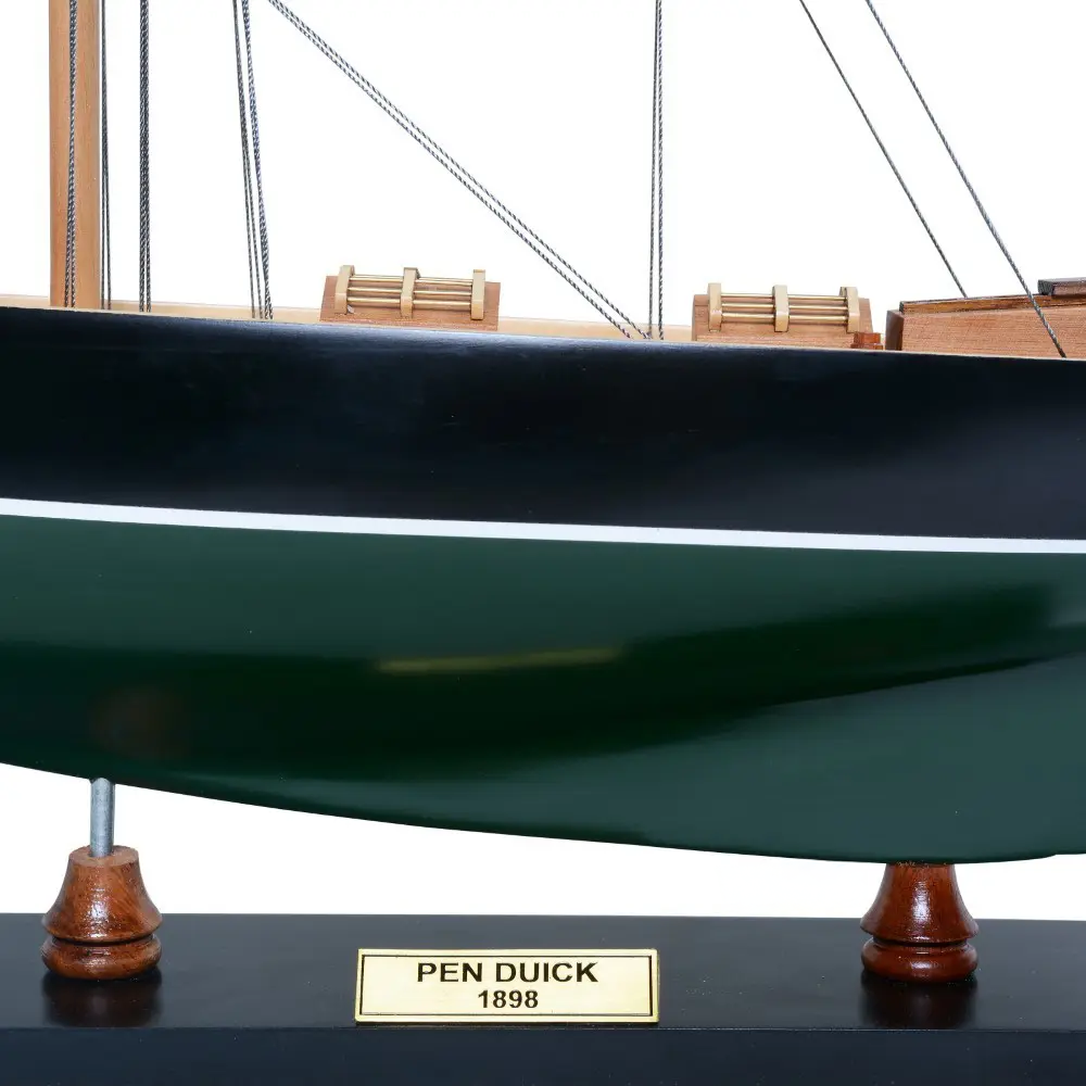 Pen Duick Painted