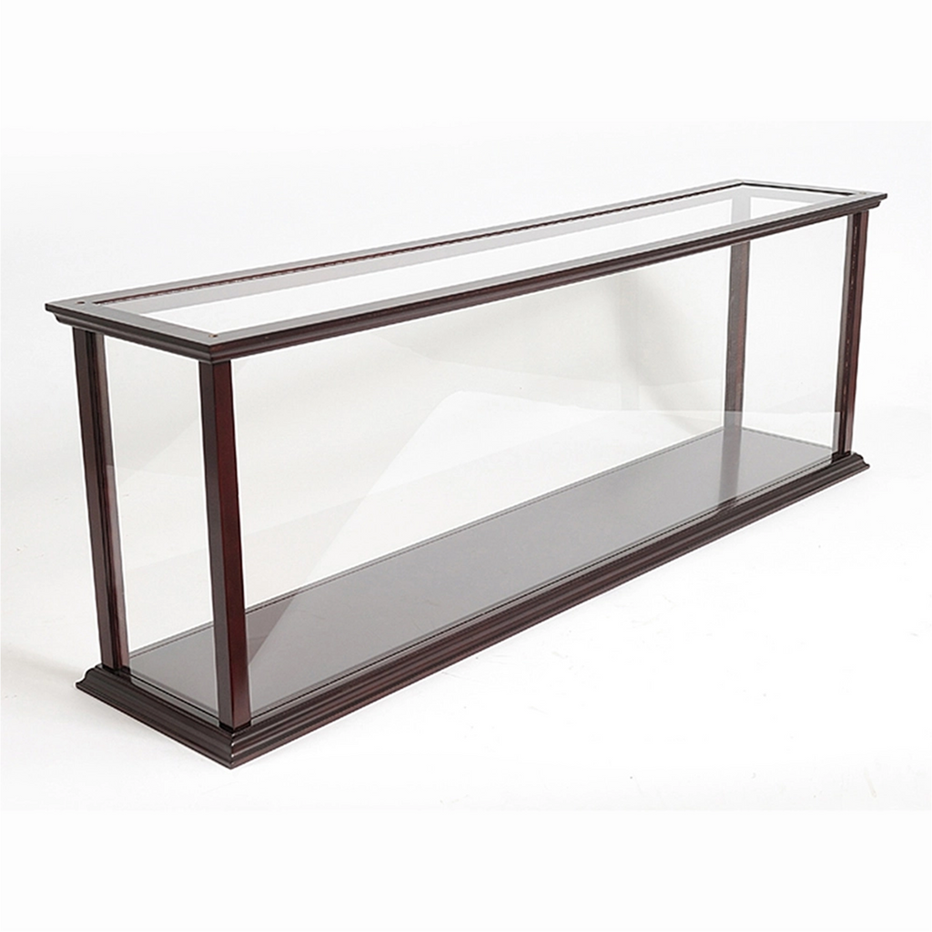 Display Case for Cruise Liner Mid