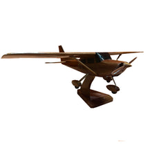 Load image into Gallery viewer, Cessna 172 Mahogany Wood Desktop Airplane Model