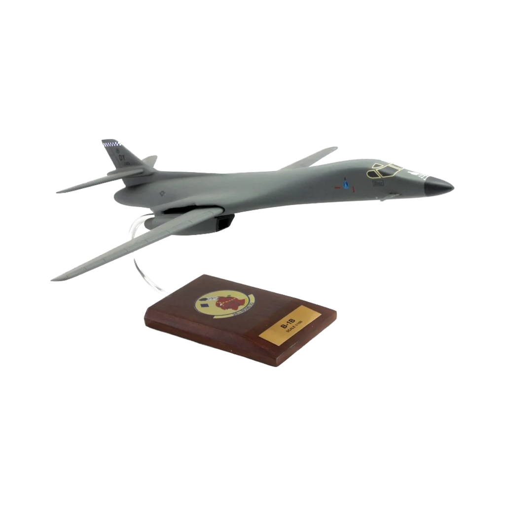 B-1B LANCER 1/100 28TH BOMB SQUADRON Mahogany Wood Desktop Airplane Model