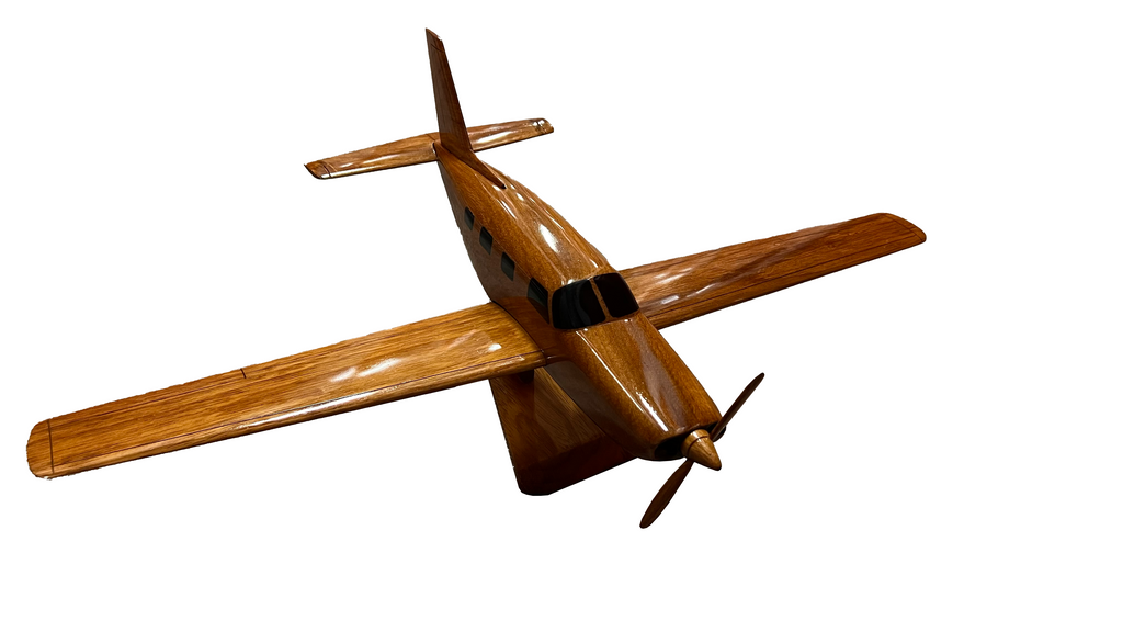 Piper Malibu Mirage Mahogany wood model