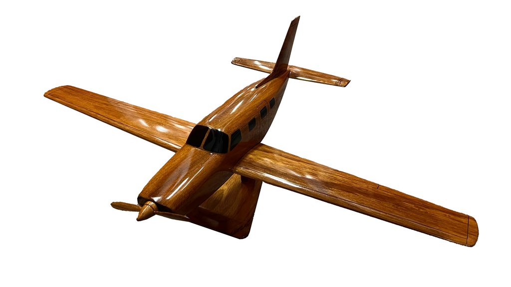 Piper Malibu Mirage Mahogany wood model