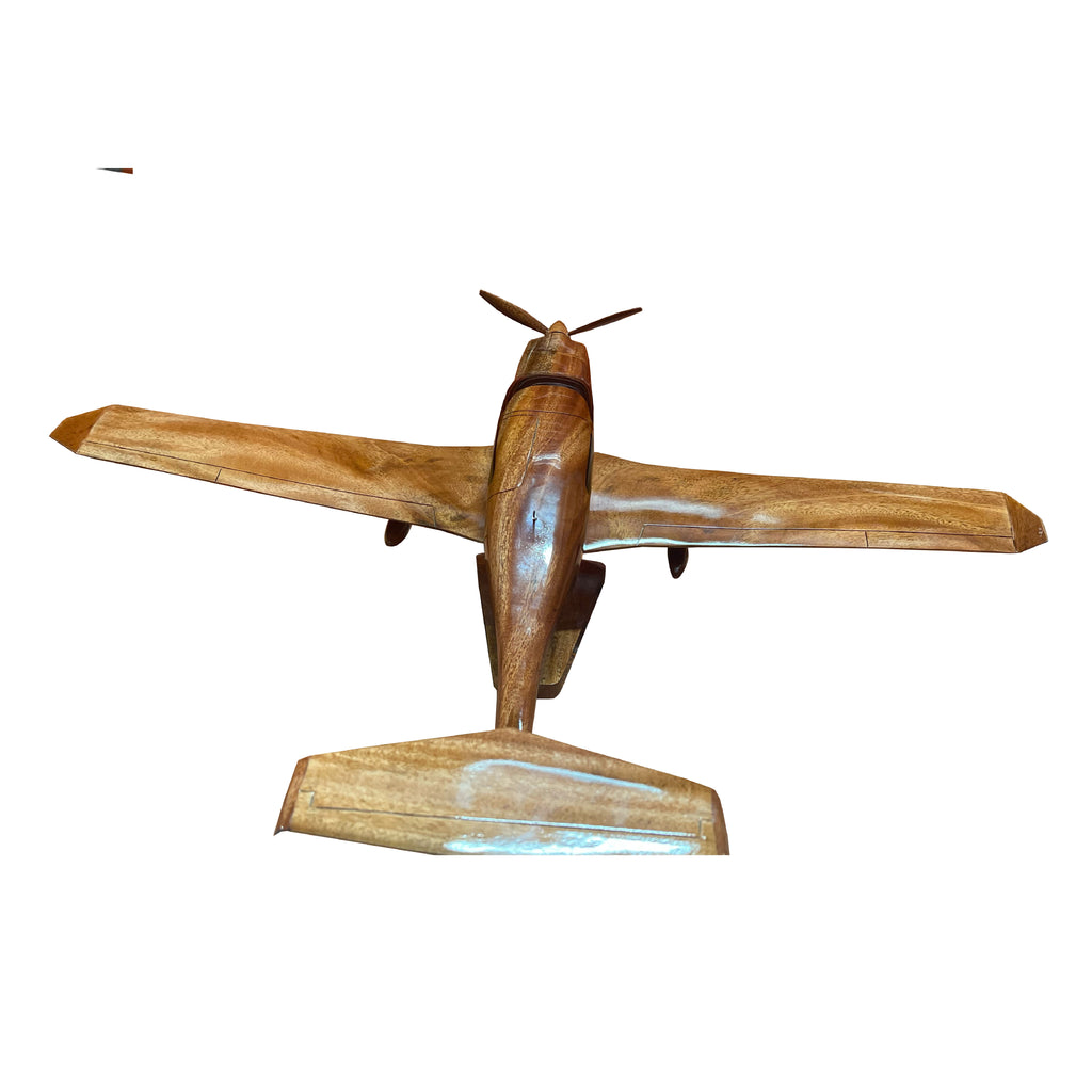 DA40 Diamond Mahogany Wood Desktop Aircraft Model.