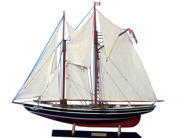 Simon's Wooden Bluenose Model Sailboat Decoration 35