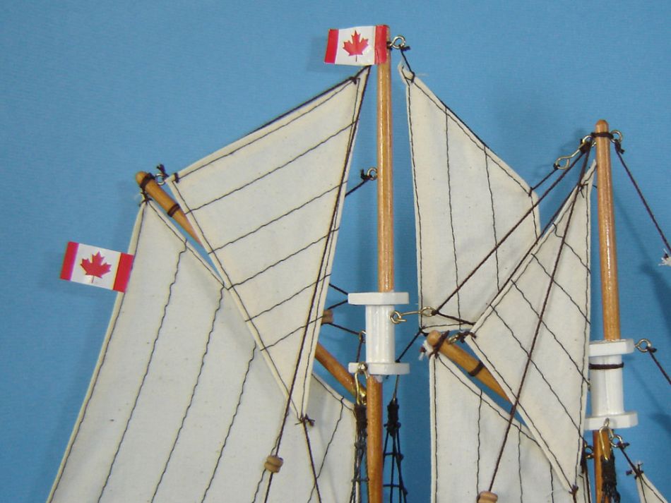 Wooden Bluenose Model Sailboat Decoration 17"