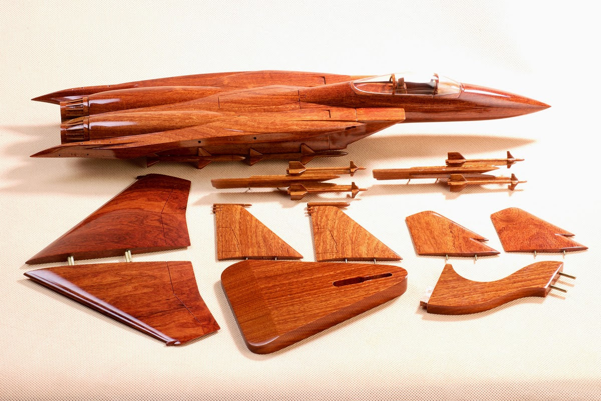 G280 Mahogany Wood Desktop Airplane Model