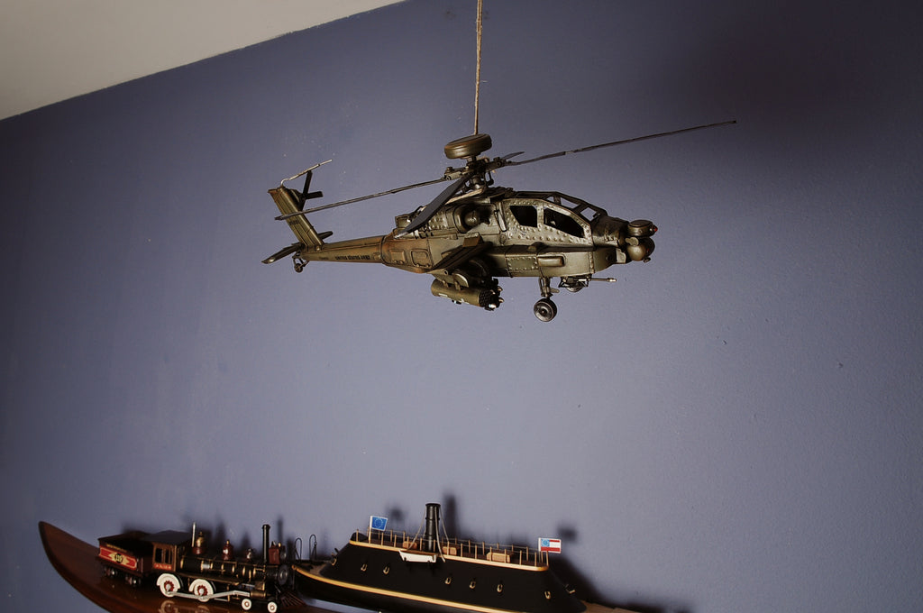 Ah-64 Apache 1:39