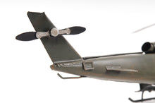 Load image into Gallery viewer, Ah-1G Cobra 1:46
