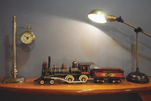 Load image into Gallery viewer, Model Of Union Pacific 1:24
