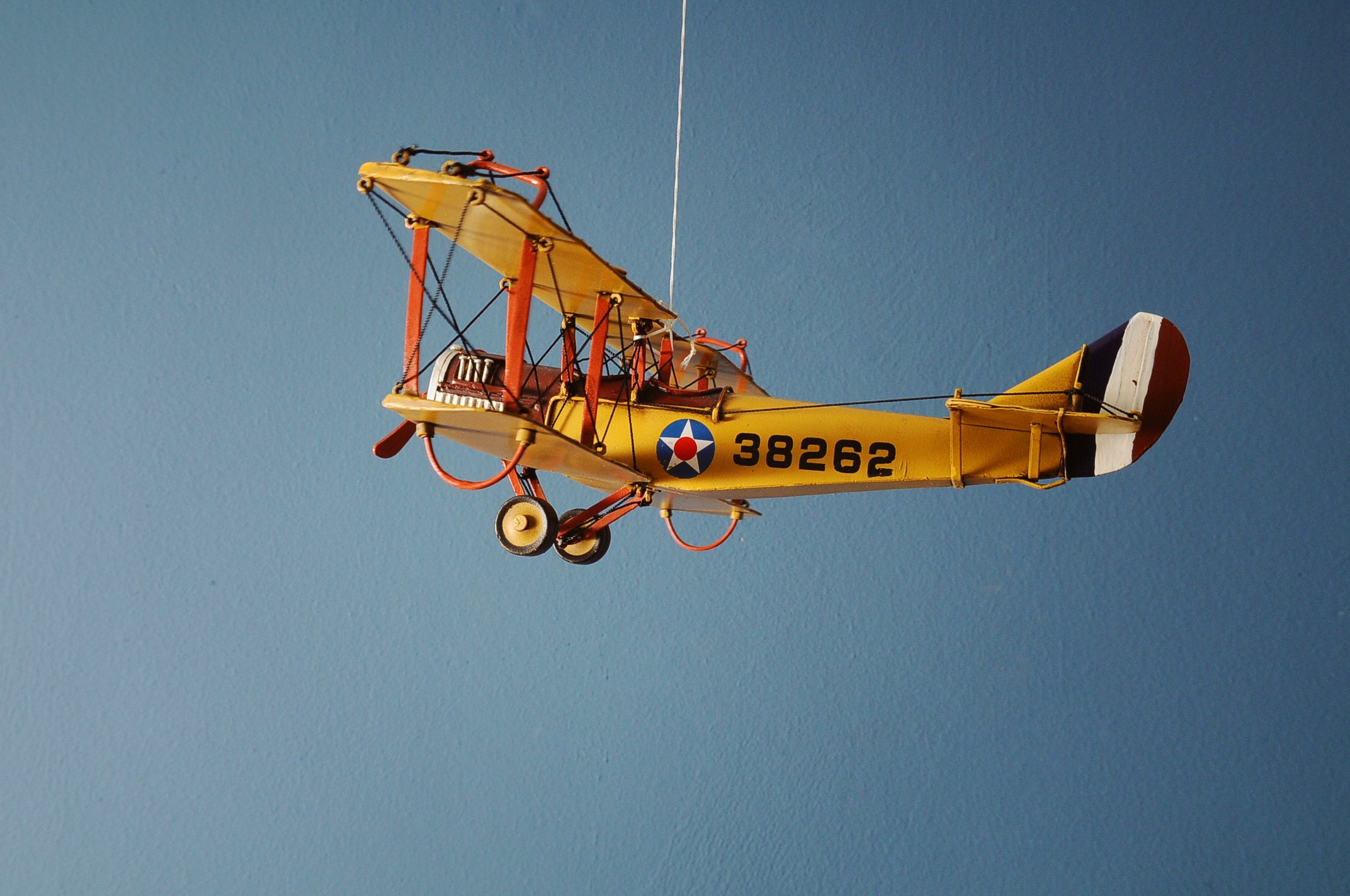 1918 Yellow Curtiss JN-4 1:24
