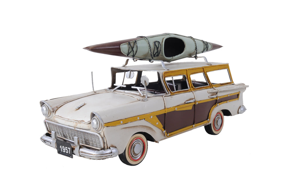 Fords Woody-Look Country Squire W/ Kayak