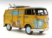 Load image into Gallery viewer, 1967 Volkswagen Deluxe Bus 1:18