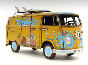 1967 Volkswagen Deluxe Bus 1:18
