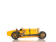 Load image into Gallery viewer, Alfa Romeo P2 Classic Racing Car Model