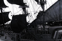 Load image into Gallery viewer, Black Pearl Pirate Ship Medium