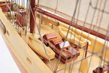 Load image into Gallery viewer, Bluenose II Fully Assembled (Small Version)