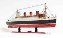 Load image into Gallery viewer, Queen Mary Midsize with Display Case