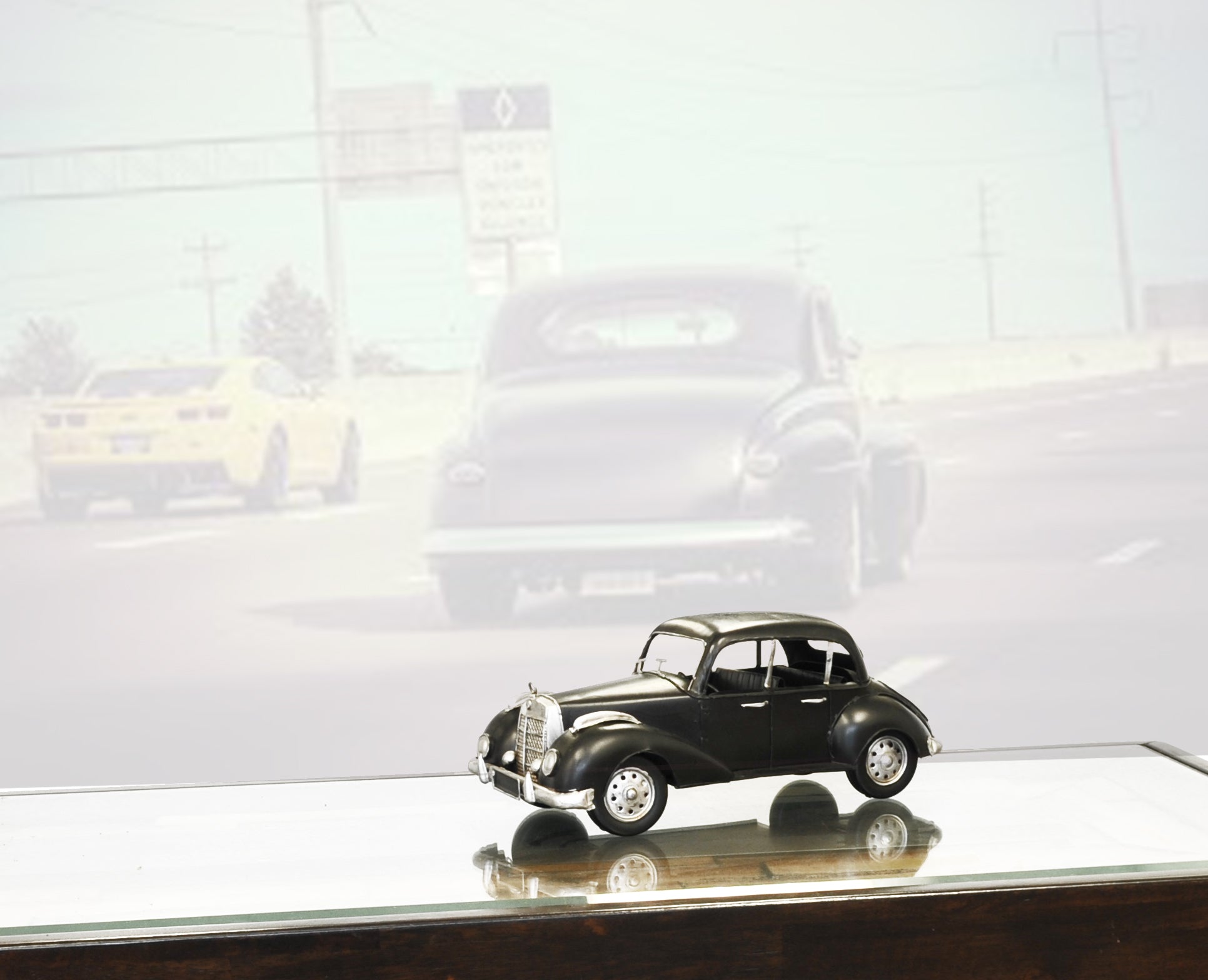 1937 Plymouth P4 Deluxe Black Metal Model Car