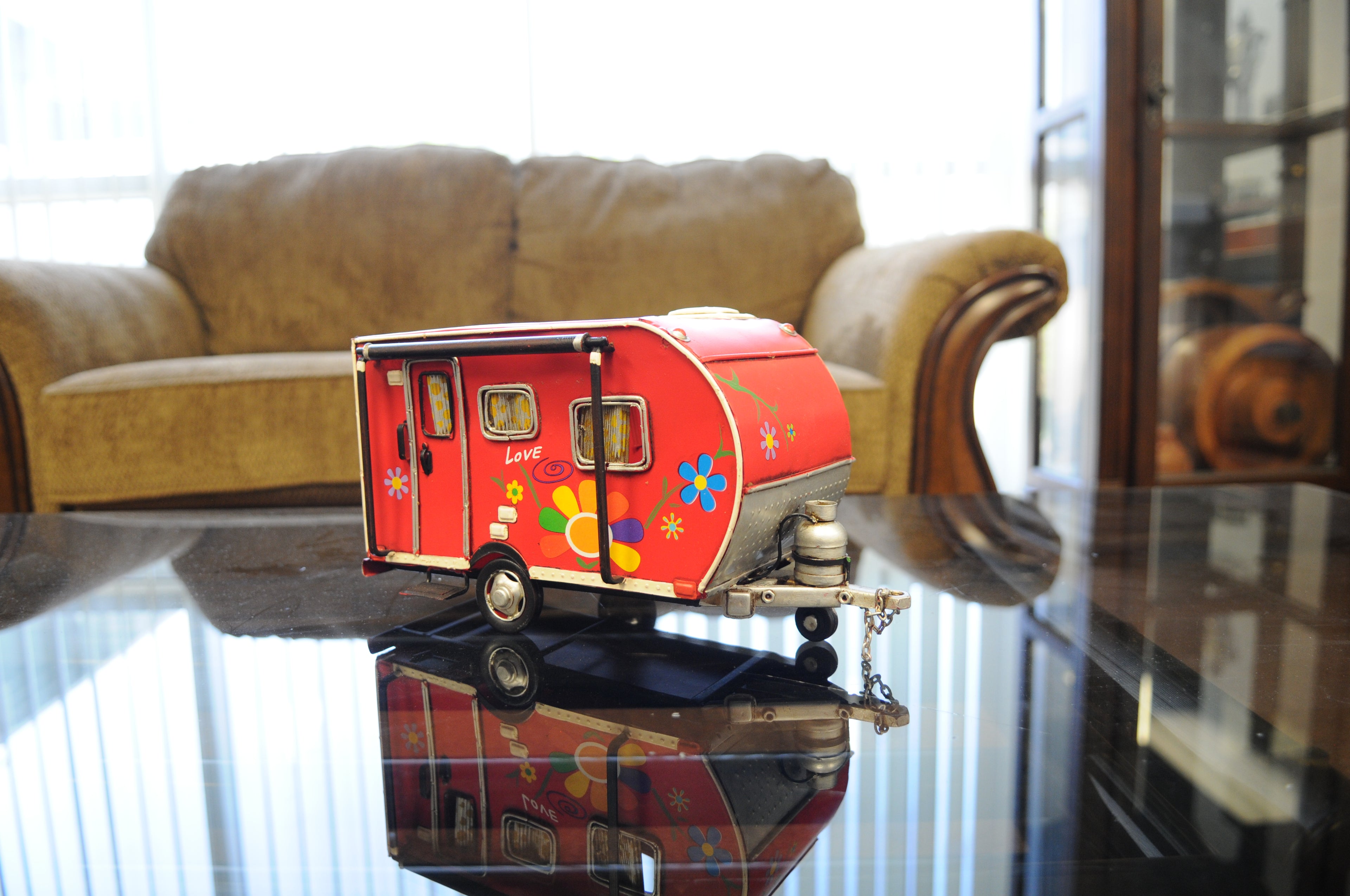 Red Trailer Tissue Holder
