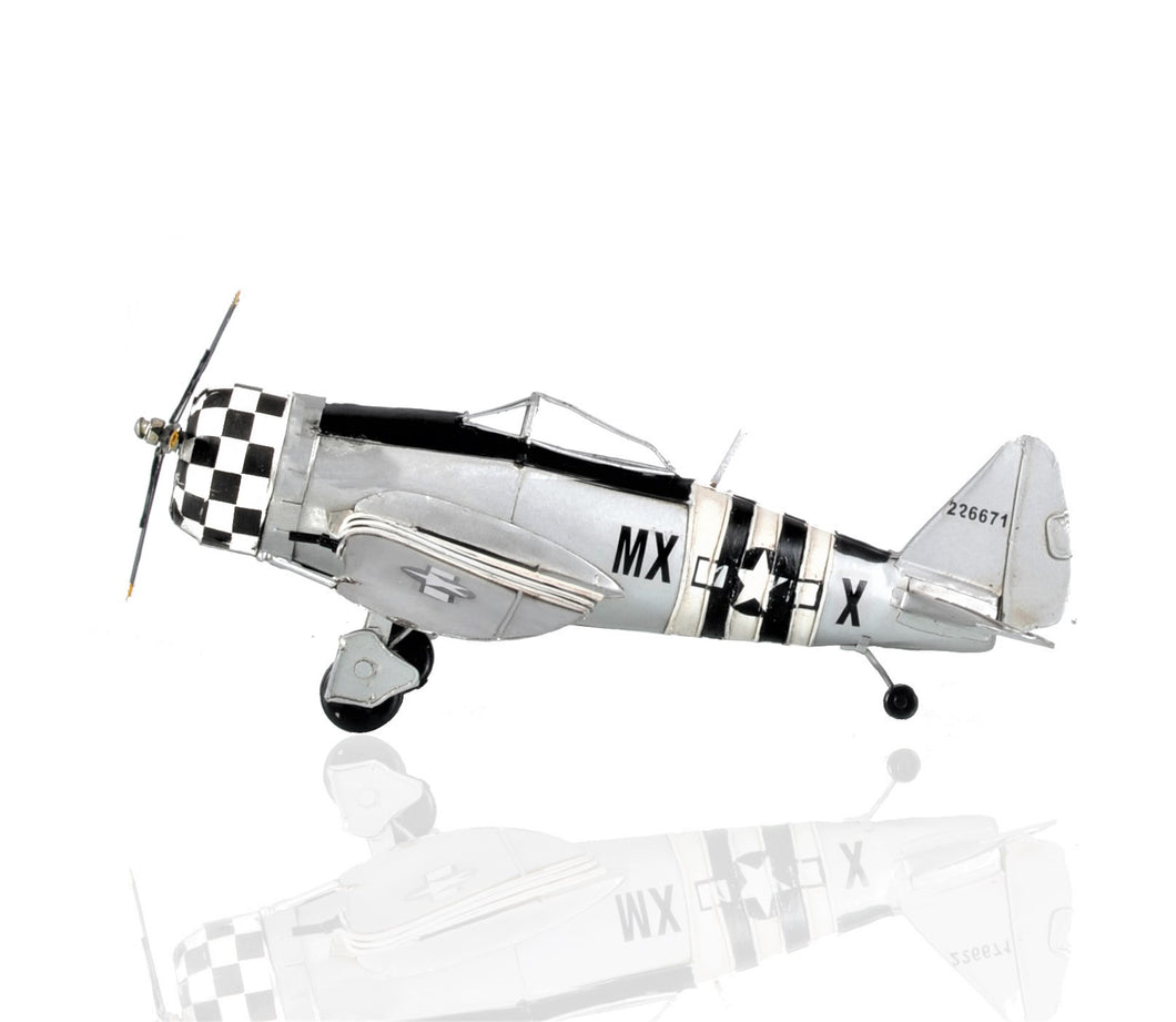 1943 Republic P-47 Bomber-Fighter