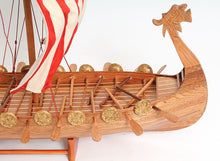 Load image into Gallery viewer, Drakkar Viking Model Ship