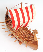 Load image into Gallery viewer, Drakkar Viking Model Ship