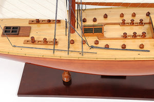 Endeavour 40