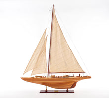 Load image into Gallery viewer, Endeavour 40