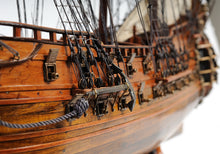 Load image into Gallery viewer, Fairfax