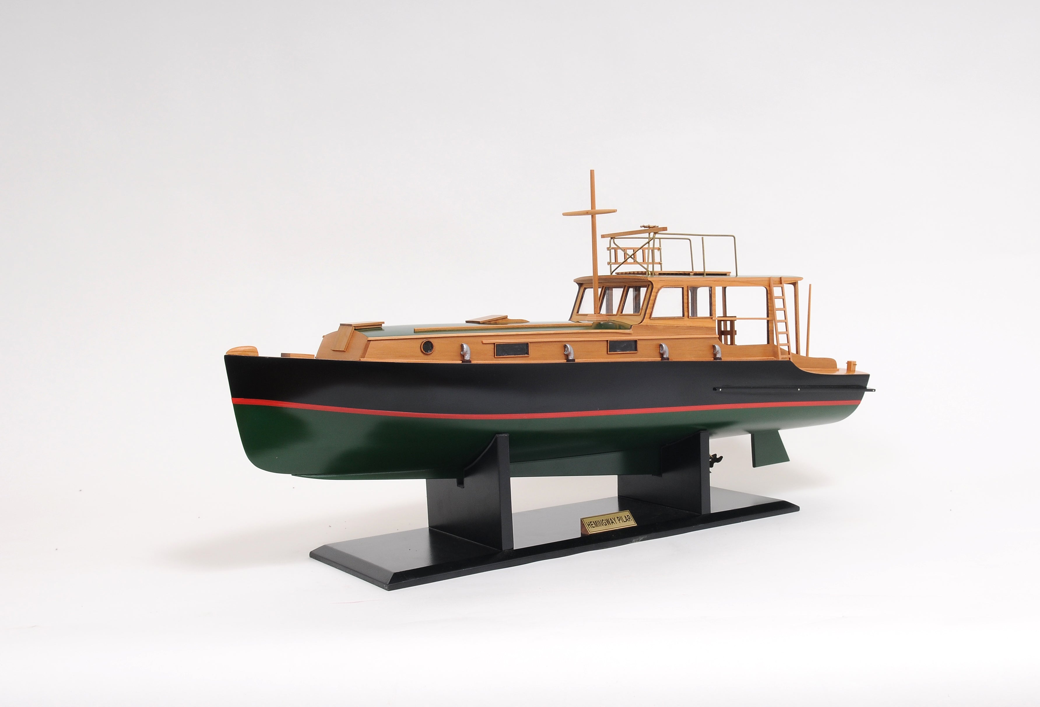 Hemingway™ Pilar Fishing Boat