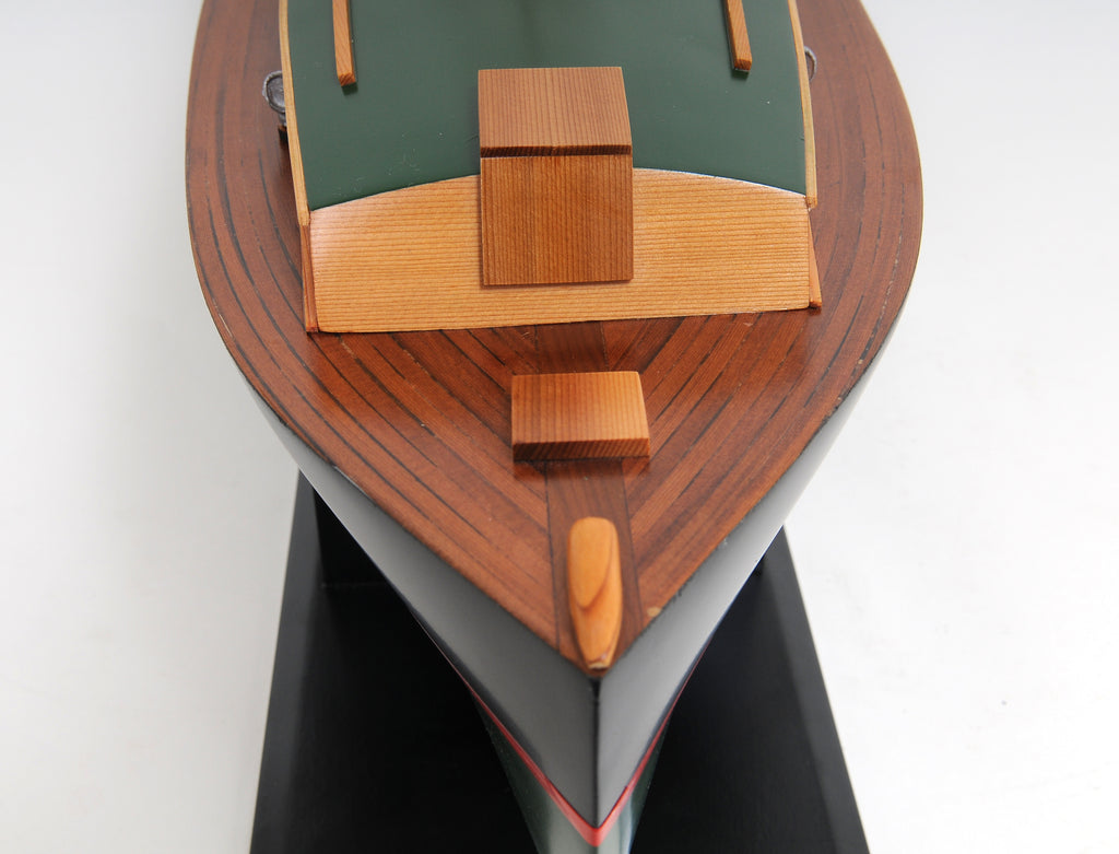 Hemingway™ Pilar Fishing Boat