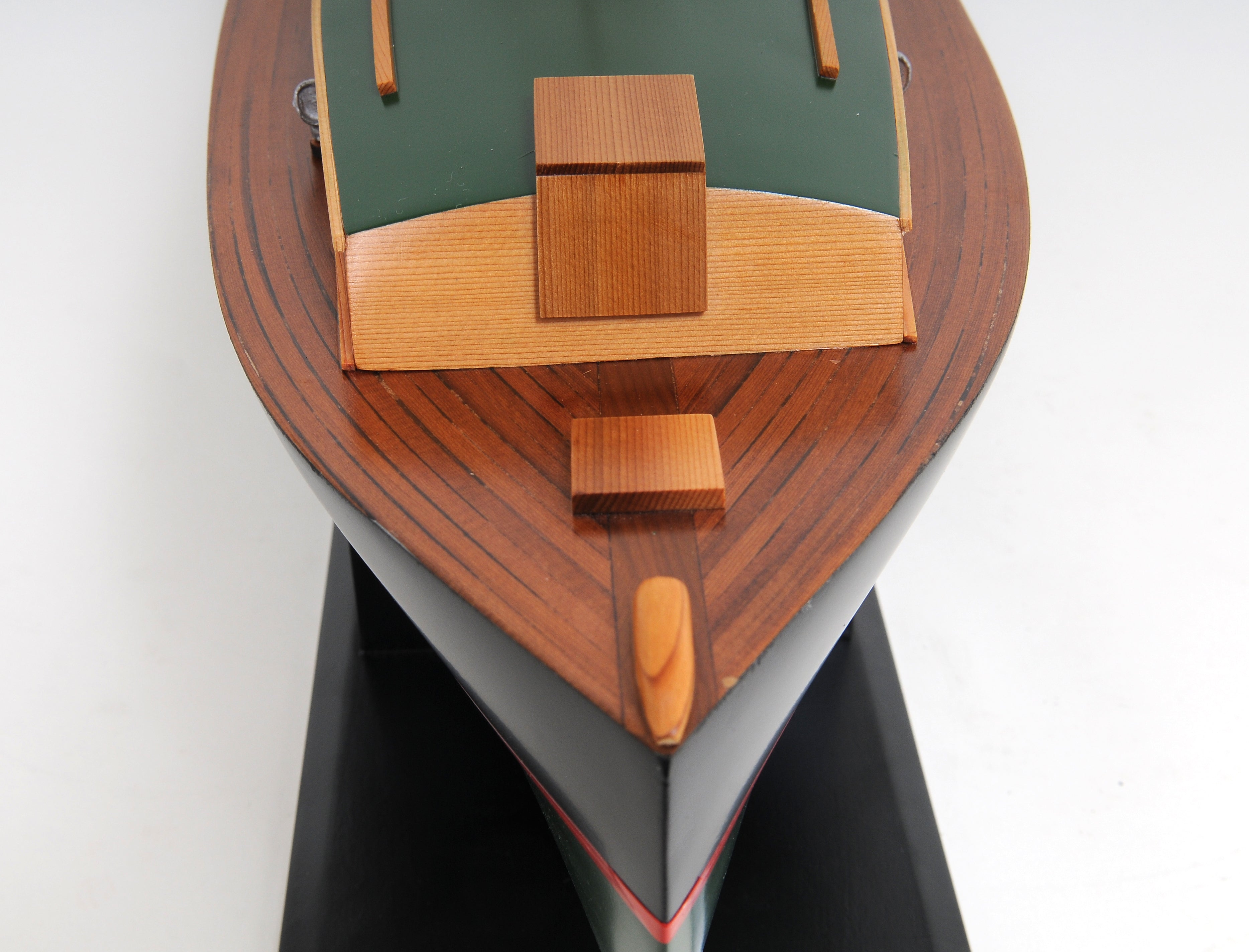 Hemingway™ Pilar Fishing Boat