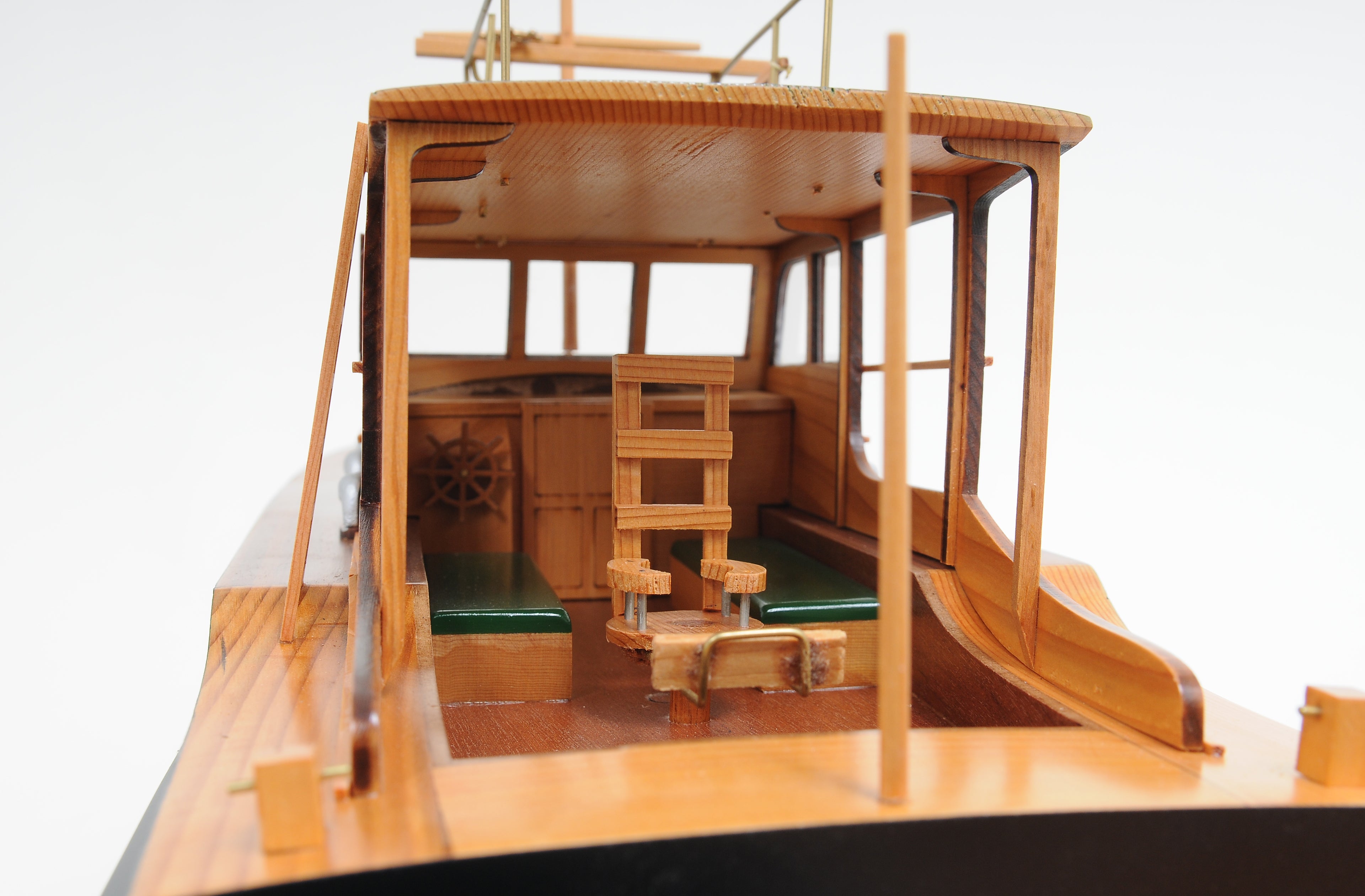 Hemingway™ Pilar Fishing Boat
