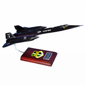 SR-71A Blackbird 1/63 Mahogany Wood Desktop Airplane Model