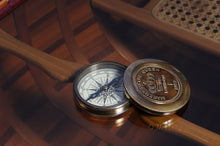 Load image into Gallery viewer, Makers to the Queen Compass w leather case