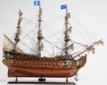 Load image into Gallery viewer, Royal Louis E.E.