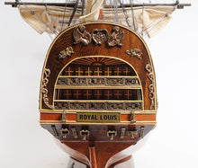 Load image into Gallery viewer, Royal Louis E.E.