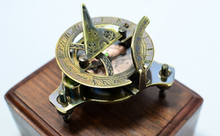 Load image into Gallery viewer, Sundial compass coffee  with box wooden