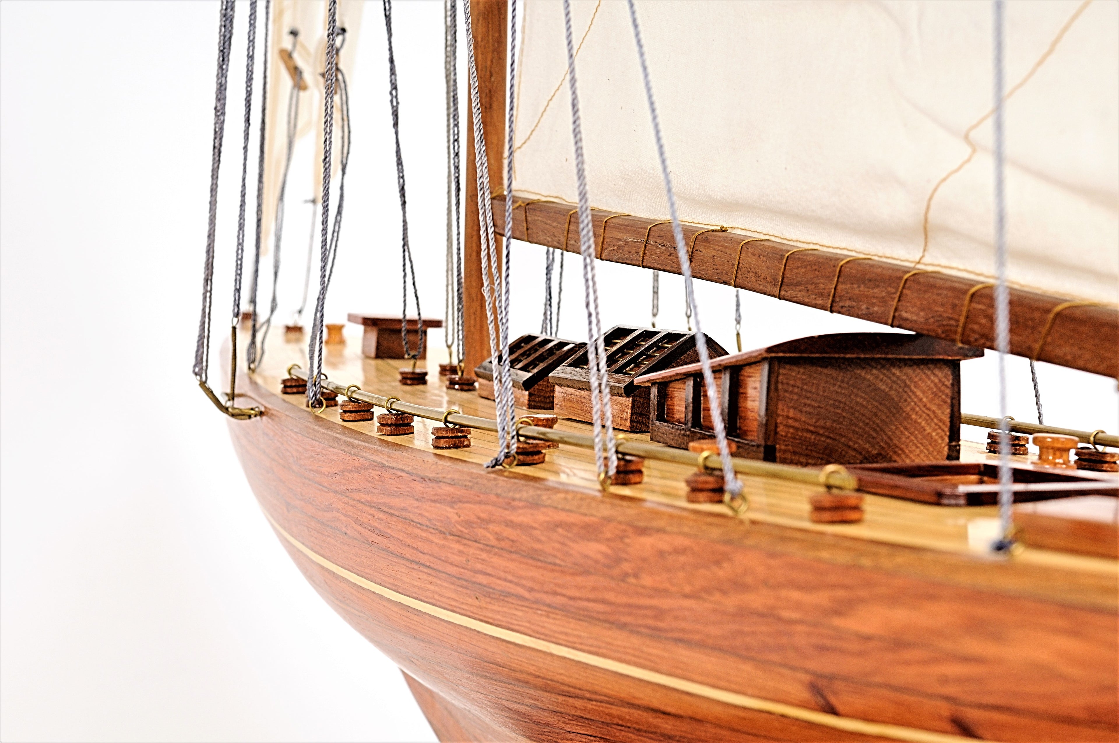 Shamrock Yacht L