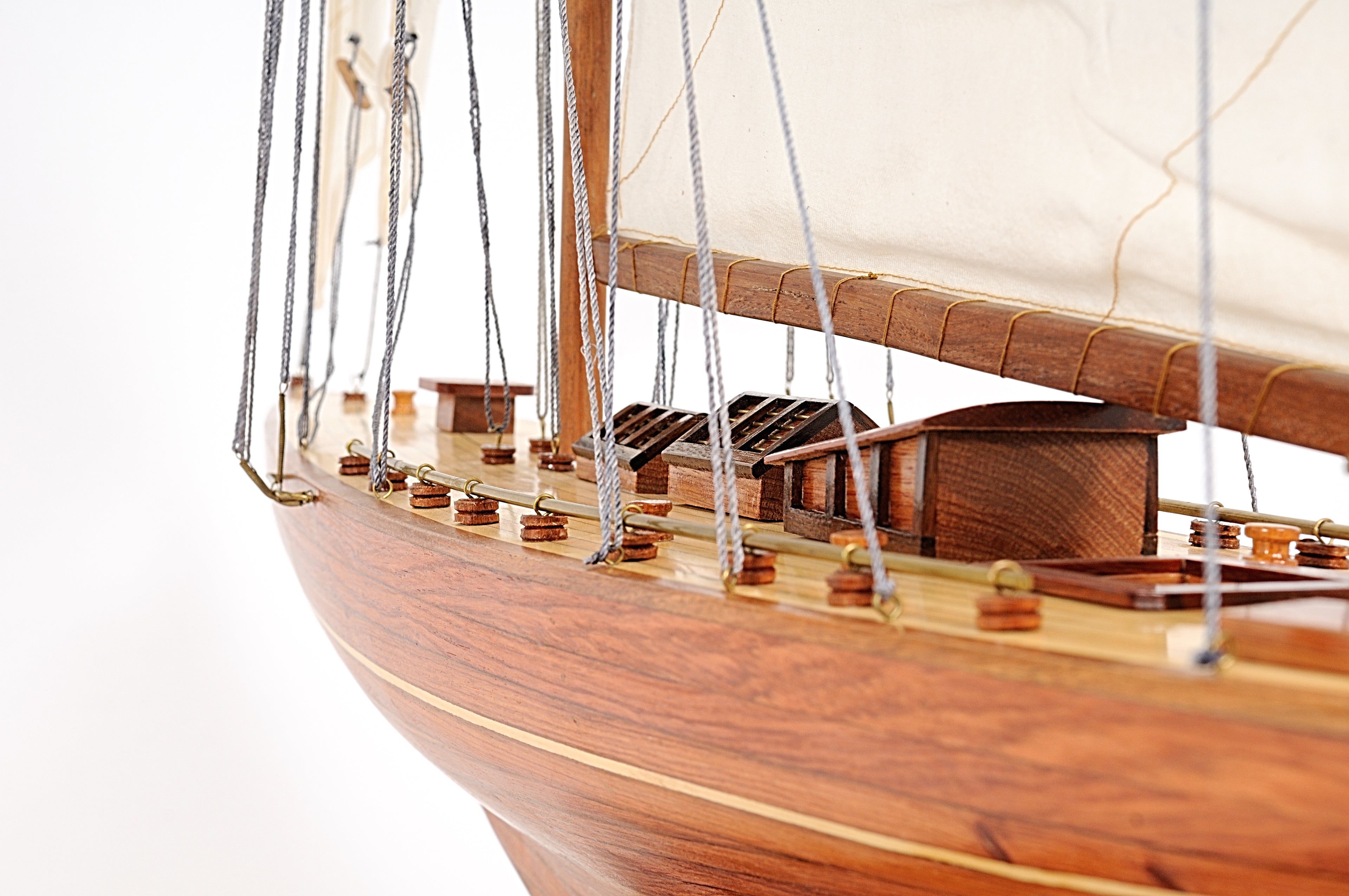 Shamrock Yacht L