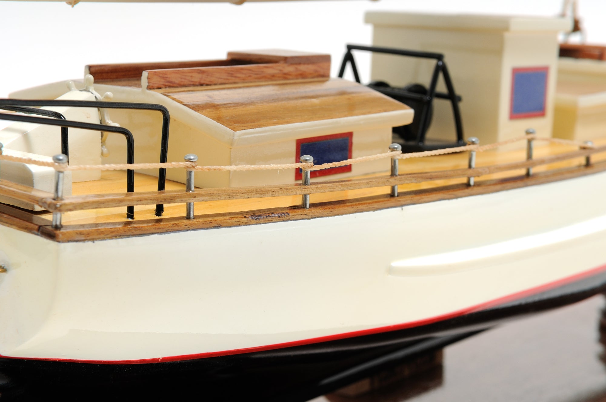 Skipjack Painted (L80)