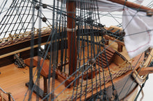Load image into Gallery viewer, USS Constitution Large With Table Top Display Case