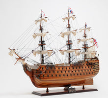Load image into Gallery viewer, HMS Victory Large With Floor Display Case
