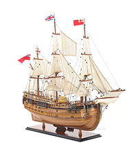 Load image into Gallery viewer, HMS ENDEAVOUR OPEN HULL