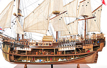 Load image into Gallery viewer, HMS ENDEAVOUR OPEN HULL