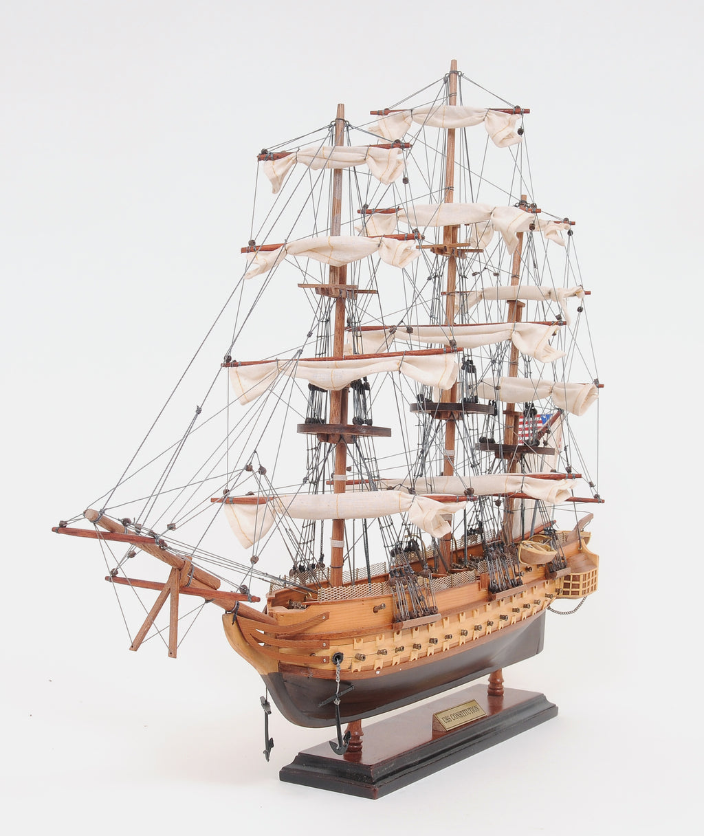 USS Constitution (Small version)