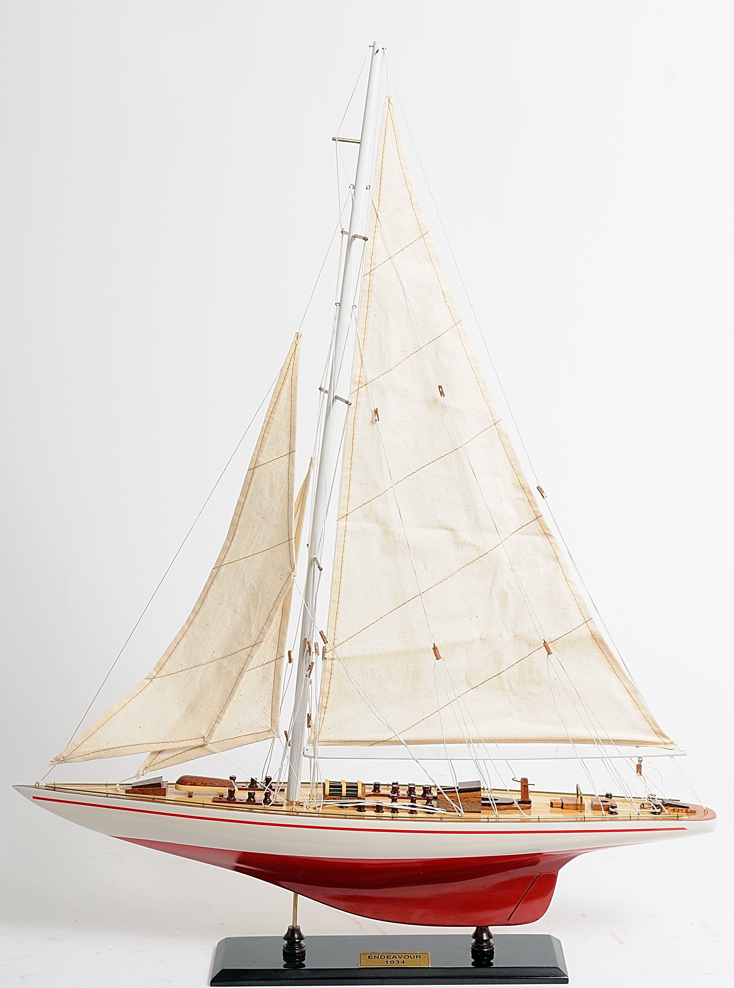 Endeavour Yacht Painted 24
