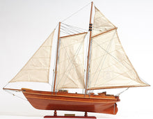 Load image into Gallery viewer, America Cup Racing Yacht Fully Assembled Model