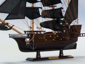 Wooden Blackbeard's Queen Anne's Revenge Model Pirate Ship 20""