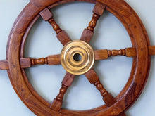 Load image into Gallery viewer, Deluxe Class Wood and Brass Decorative Ship Wheel 18&quot;
